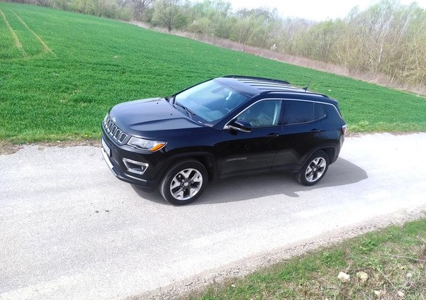 Jeep Compass cena 87900 przebieg: 65400, rok produkcji 2019 z Dębica małe 781